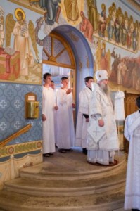 Крещальная Литургия в Свято-Троицком соборе Саратова