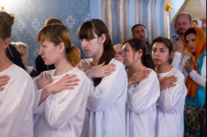 Крещальная Литургия в Свято-Троицком соборе Саратова