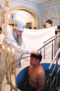 Крещальная Литургия в Свято-Троицком соборе Саратова