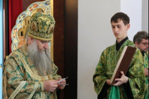 Божественная литургия в Свято-Алексиевском женском монастыре г. Саратова