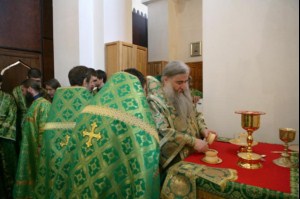 Божественная литургия в Свято-Алексиевском женском монастыре г. Саратова