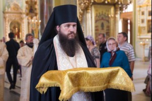 Всенощное бдение в Покровском храме Саратова