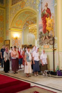 Всенощное бдение в Покровском храме Саратова