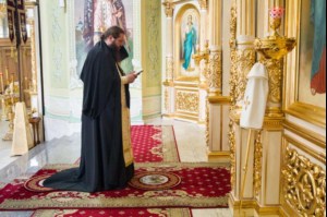 Всенощное бдение в Покровском храме Саратова