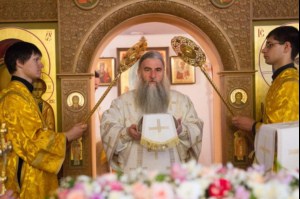 Божественная литургия в Крестовоздвиженском храме г. Саратова