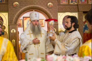 Божественная литургия в Крестовоздвиженском храме г. Саратова