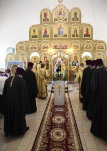 Божественная Литургия в храме святых первоверховных апостолов Петра и Павла г.Красноармейска