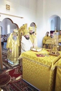 Божественная Литургия в храме святых первоверховных апостолов Петра и Павла г.Красноармейска