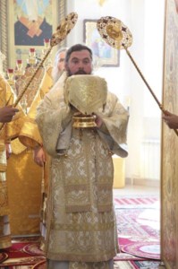 Божественная Литургия в храме святых первоверховных апостолов Петра и Павла г.Красноармейска
