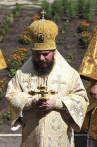 Божественная Литургия в храме святых первоверховных апостолов Петра и Павла г.Красноармейска