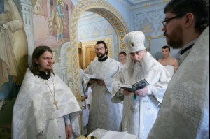 Крещальная Литургия в Свято-Троицком соборе г. Саратова