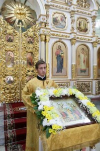 Божественная литургия в храме в честь Всех Святых, в земле Российской Просиявших г.Саратова