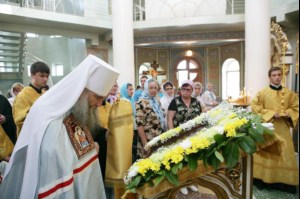 Божественная литургия в храме в честь Всех Святых, в земле Российской Просиявших г.Саратова