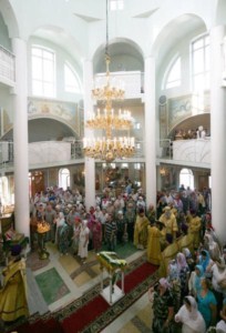 Божественная литургия в храме в честь Всех Святых, в земле Российской Просиявших г.Саратова