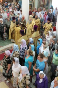 Божественная литургия в храме в честь Всех Святых, в земле Российской Просиявших г.Саратова