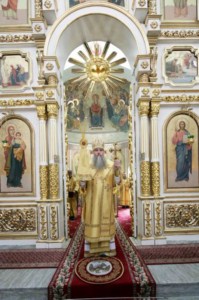 Божественная литургия в храме в честь Всех Святых, в земле Российской Просиявших г.Саратова
