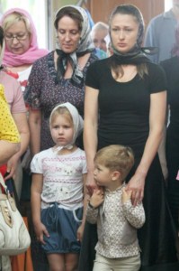 Божественная литургия в храме в честь Всех Святых, в земле Российской Просиявших г.Саратова