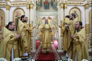 Божественная литургия в храме в честь Всех Святых, в земле Российской Просиявших г.Саратова