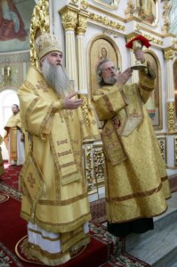 Божественная литургия в храме в честь Всех Святых, в земле Российской Просиявших г.Саратова