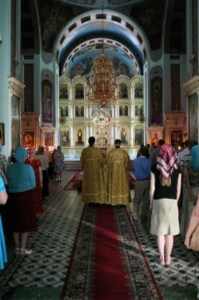 Всенощное бдение в Духосошественском кафедральном соборе Саратова