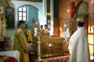 Божественная литургия в Духосошественском кафедральном соборе г.Саратова