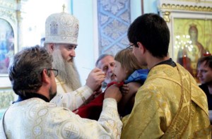 Божественная литургия в Духосошественском кафедральном соборе г.Саратова