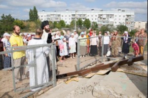 В поселке Соколовый Саратовского района установлен Поклонный крест