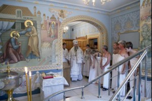 Крещальная Литургия в Свято-Троицком соборе Саратова