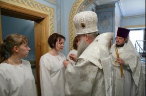 Крещальная Литургия в Свято-Троицком соборе Саратова