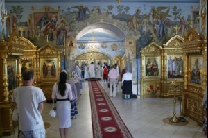 Крещальная Литургия в Свято-Троицком соборе Саратова