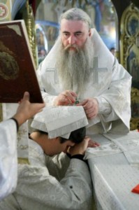 Крещальная Литургия в Свято-Троицком соборе Саратова