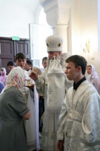 Всенощное бдение в храме в честь иконы Божией Матери «Утоли моя печали» Саратова
