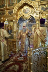Всенощное бдение в Свято-Троицком соборе Саратова