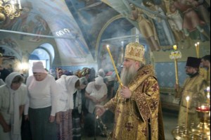 Всенощное бдение в Свято-Троицком соборе Саратова