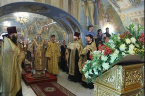 Всенощное бдение в Свято-Троицком соборе Саратова