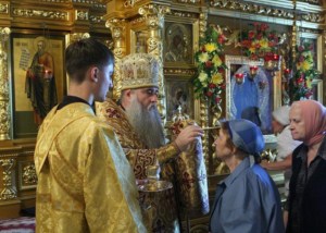 Всенощное бдение в Свято-Троицком соборе Саратова