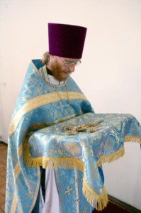 Божественная литургия в храме в честь Успения Пресвятой Богородицы п. Возрождение Хвалынского района