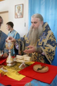 Божественная литургия в храме в честь Успения Пресвятой Богородицы п. Возрождение Хвалынского района