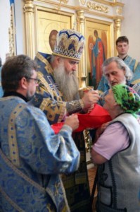 Божественная литургия в храме в честь Успения Пресвятой Богородицы п. Возрождение Хвалынского района