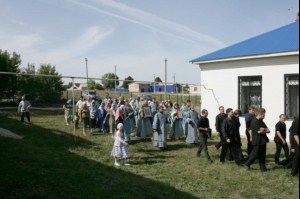 Божественная литургия в храме в честь Успения Пресвятой Богородицы п. Возрождение Хвалынского района