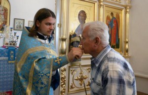 Божественная литургия в храме в честь Успения Пресвятой Богородицы п. Возрождение Хвалынского района