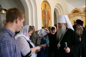 Божественная литургия в храме в честь Успения Пресвятой Богородицы п. Возрождение Хвалынского района
