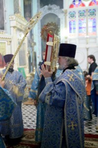 Божественная литургия в Духосошественском соборе Саратова
