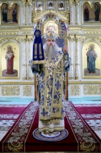 Божественная литургия в Духосошественском соборе Саратова