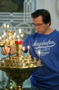 Божественная литургия в Духосошественском соборе Саратова