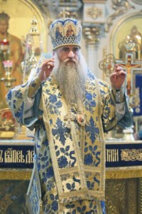 Божественная литургия в Духосошественском соборе Саратова