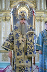 Божественная литургия в Духосошественском соборе Саратова