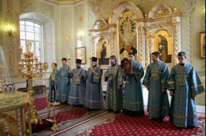 Всенощное бдение в Покровском храме Саратова