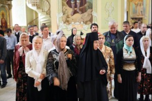 Всенощное бдение в Покровском храме Саратова