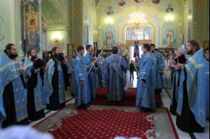 Всенощное бдение в Покровском храме Саратова